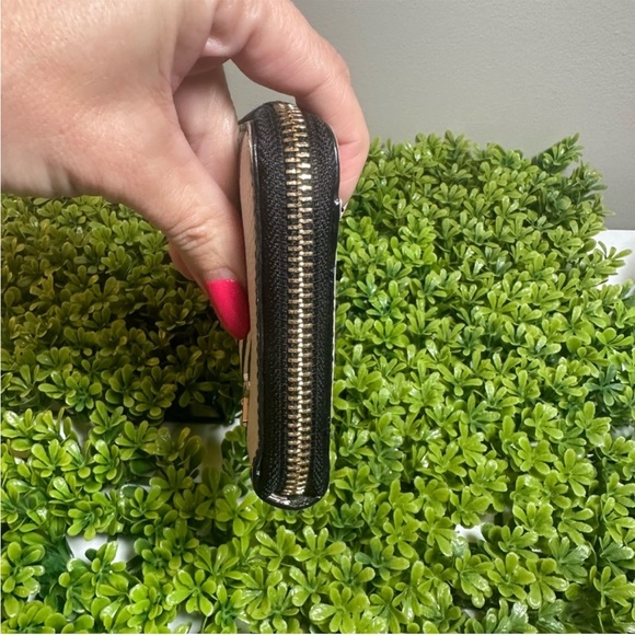 Kate Spade Black & White Striped Leather Wallet - Picture 9 of 12